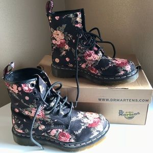 Dr Martens 1460 Black Victorian Floral Boots